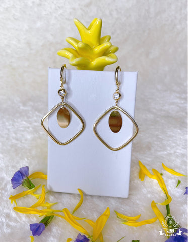 14k Gold Drop Earrings